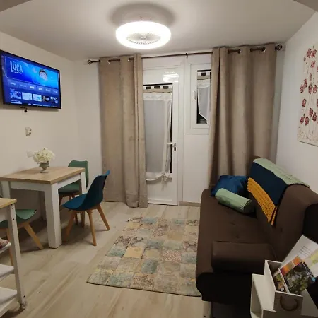 Apartamento Wifi Alta Velocidad, Netflix, Piscina Y Jardin Privados * Miami Playa